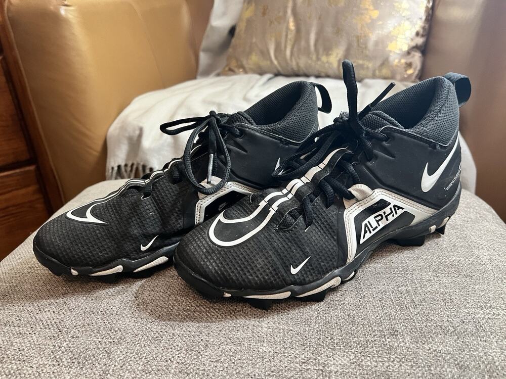 Nike Alpha Women’s Baseball Softball Cleats Black White Size 7
